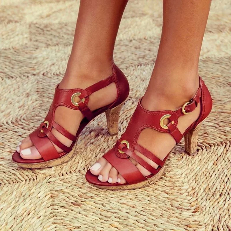 Moderne en ondersteunende orthopedische zomersandalen