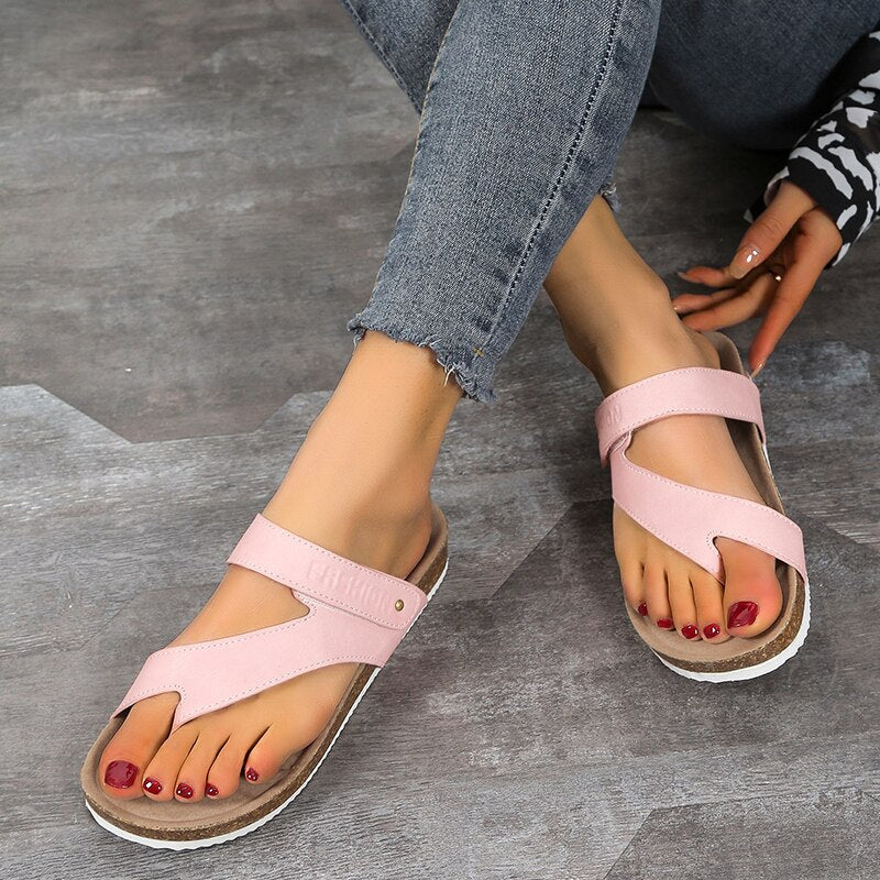 Duurzame orthopedische zomersandalen