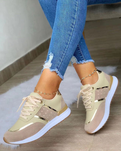 Trendy en ondersteunende orthopedische zomersneakers