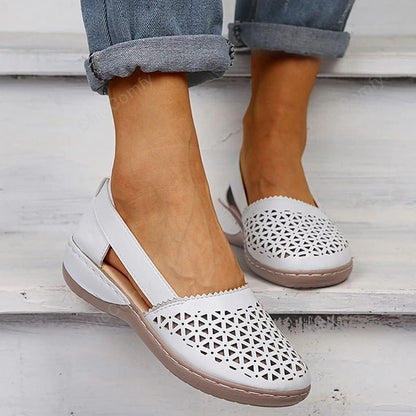 Ondersteunende stijlvolle orthopedische zomersandalen