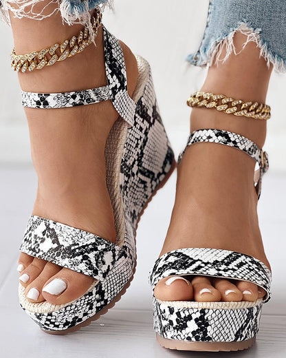 Modieuze en ondersteunende orthopedische sandalen