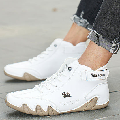 Casual sneakers