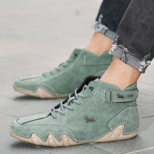 Casual sneakers