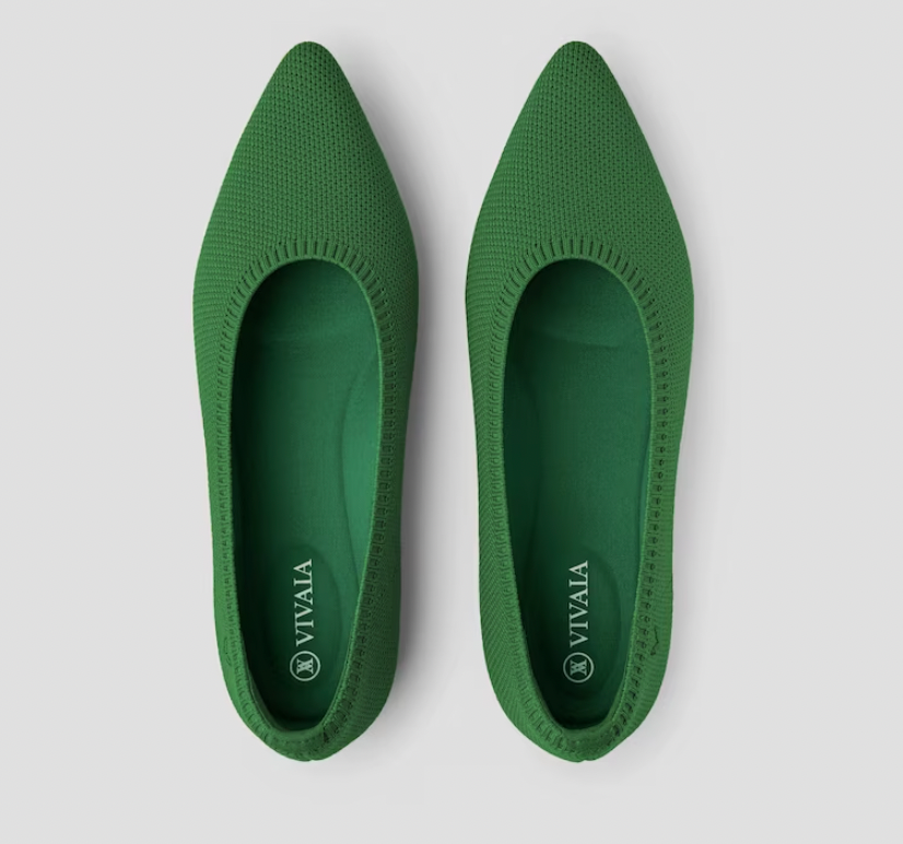 Elegante en gedetailleerde ondersteunende zomersandalen