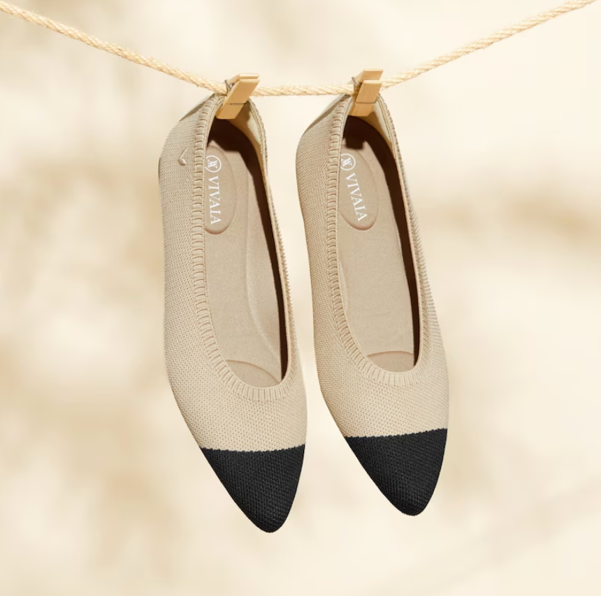 Elegante en gedetailleerde ondersteunende zomersandalen