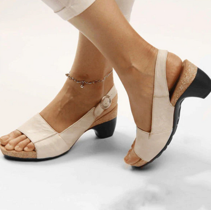 Gepolijste en ademende orthopedische schoenen