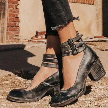 Modieuze ondersteunende orthopedische zomersandalen
