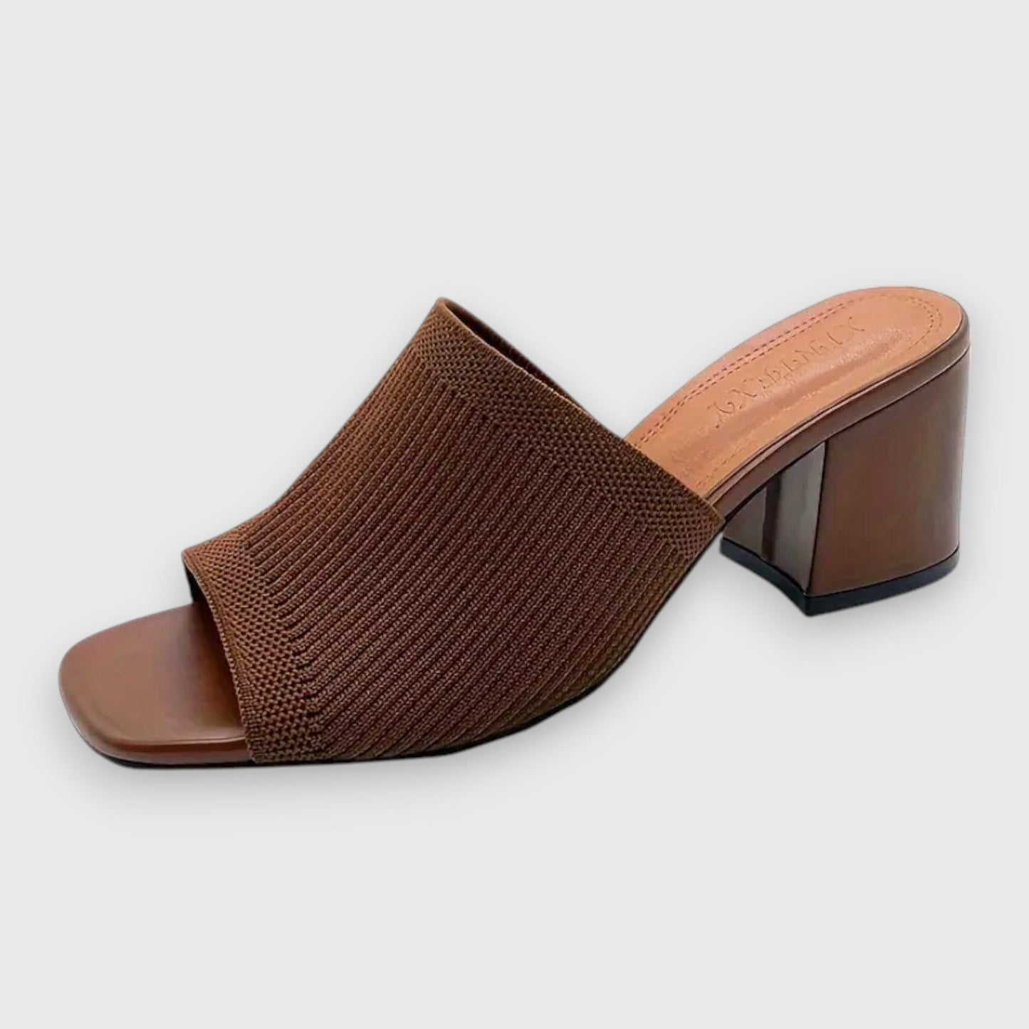 Ondersteunende orthopedische zomersandalen