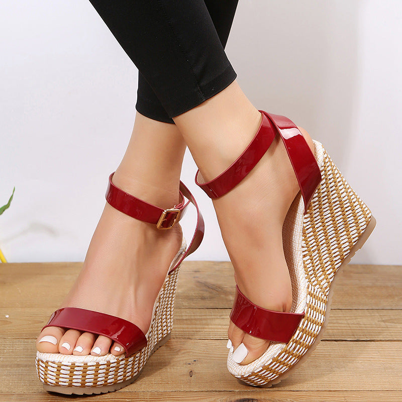 Modieuze ondersteunende orthopedische sandalen
