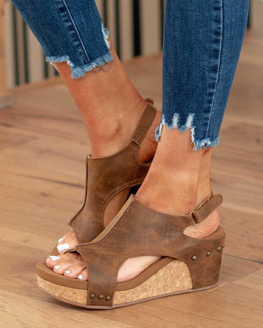 Veelzijdige en ondersteunende orthopedische zomersandalen