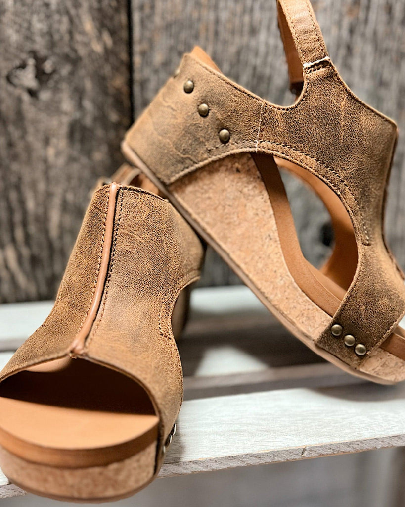 Veelzijdige en ondersteunende orthopedische zomersandalen