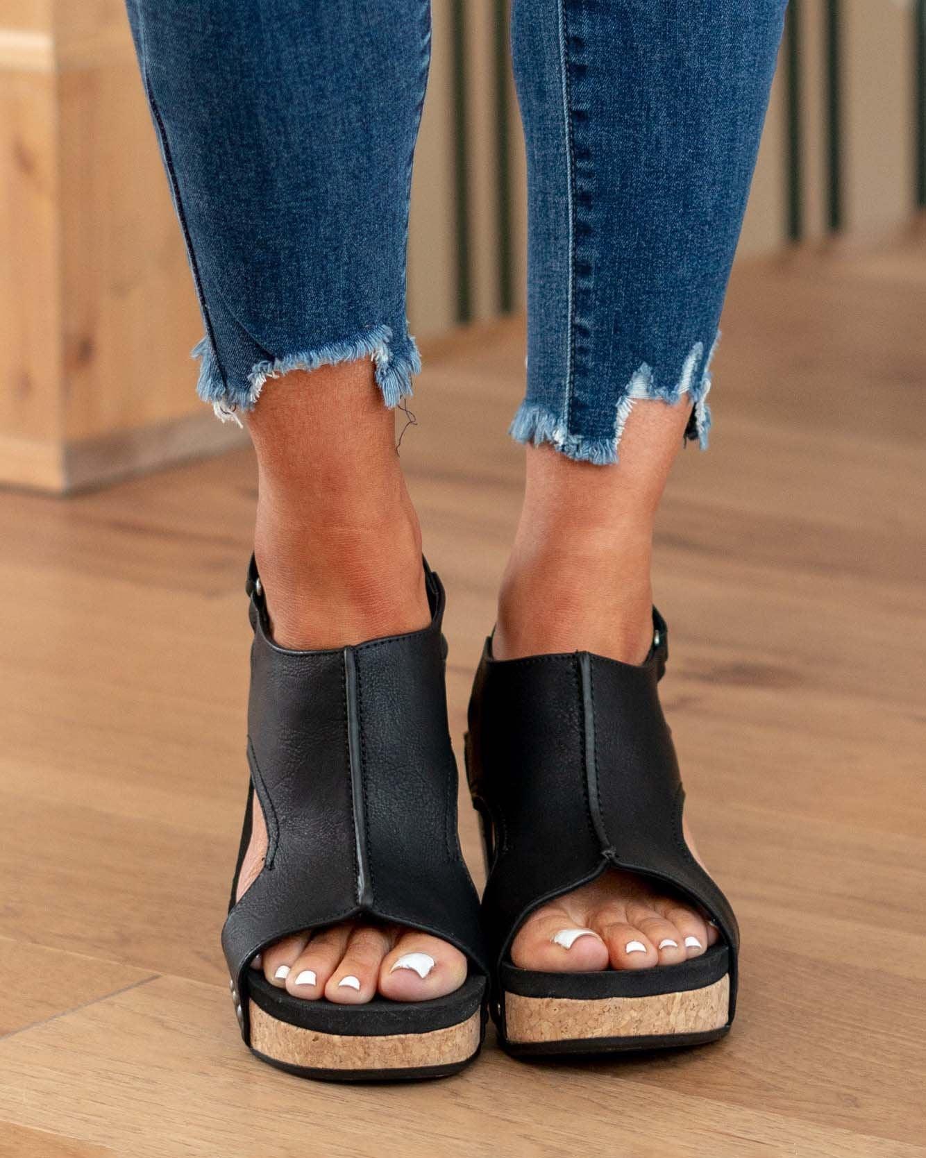 Veelzijdige en ondersteunende orthopedische zomersandalen