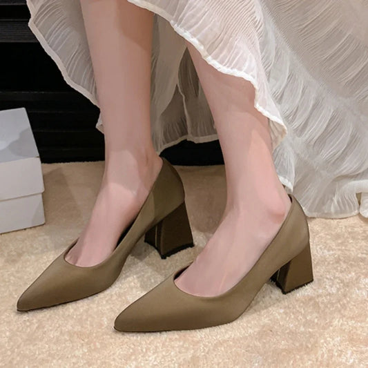 6.5cm Vierkante Hakken Lakleer Rood Pumps Schoenen Vrouw Klassiekers Punt Toe Jurk Officiële Pompen Party Plus Size 35-42