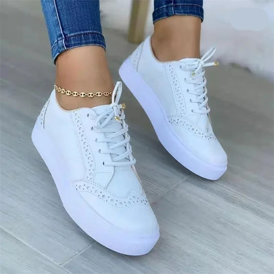 2024 Nieuwe Women's Low-top gevulkaniseerd schoenen ronde tenen casual schoenen platte schoenen Lace-up wandelschoenen vrouwen veelzijdig comfortabel