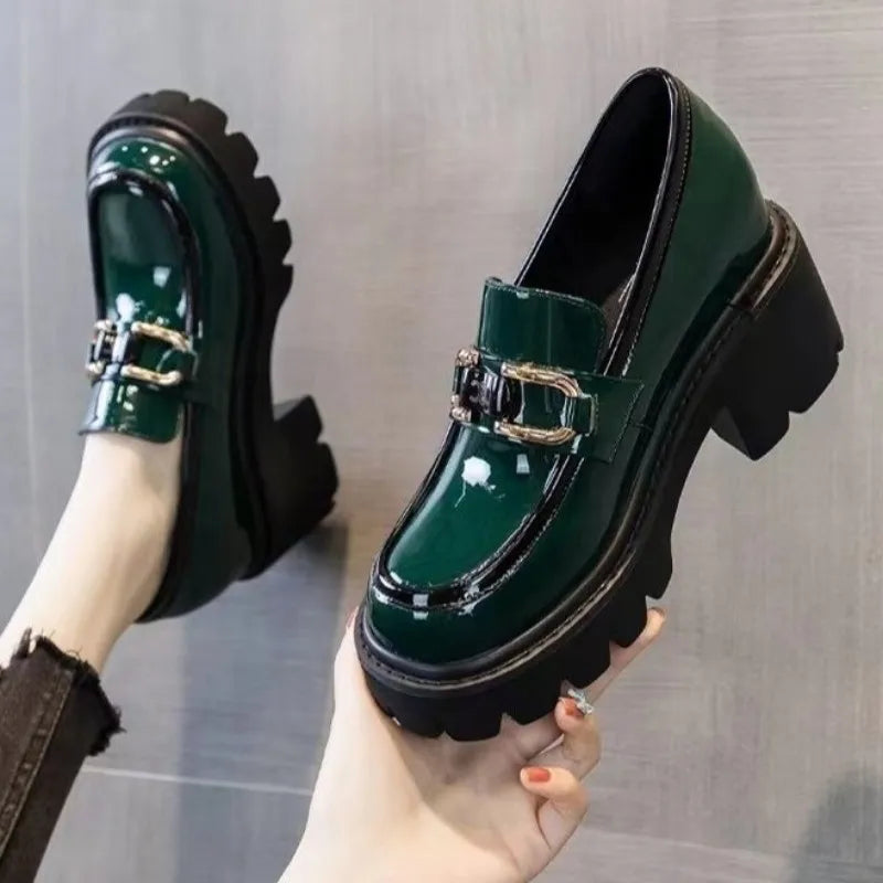 Aangepaste en comfortabele orthopedische schoenen