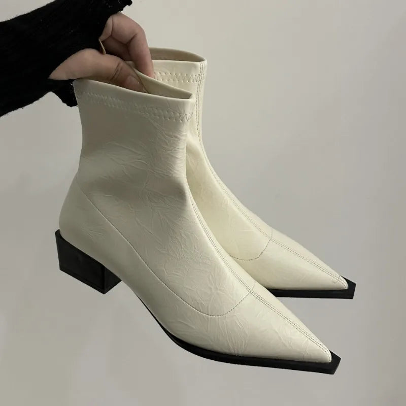 Aangepaste en comfortabele orthopedische laarzen