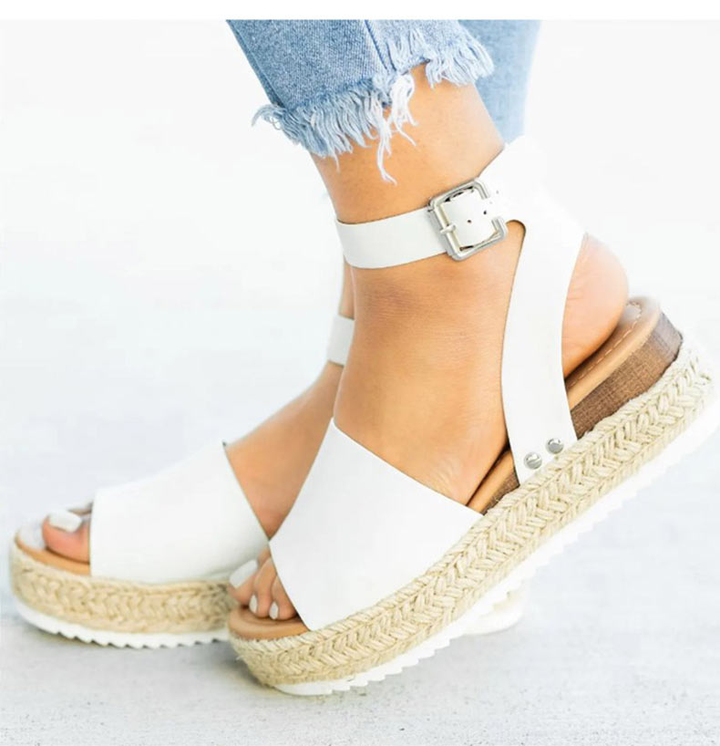 Ondersteunende orthopedische zomersandalen