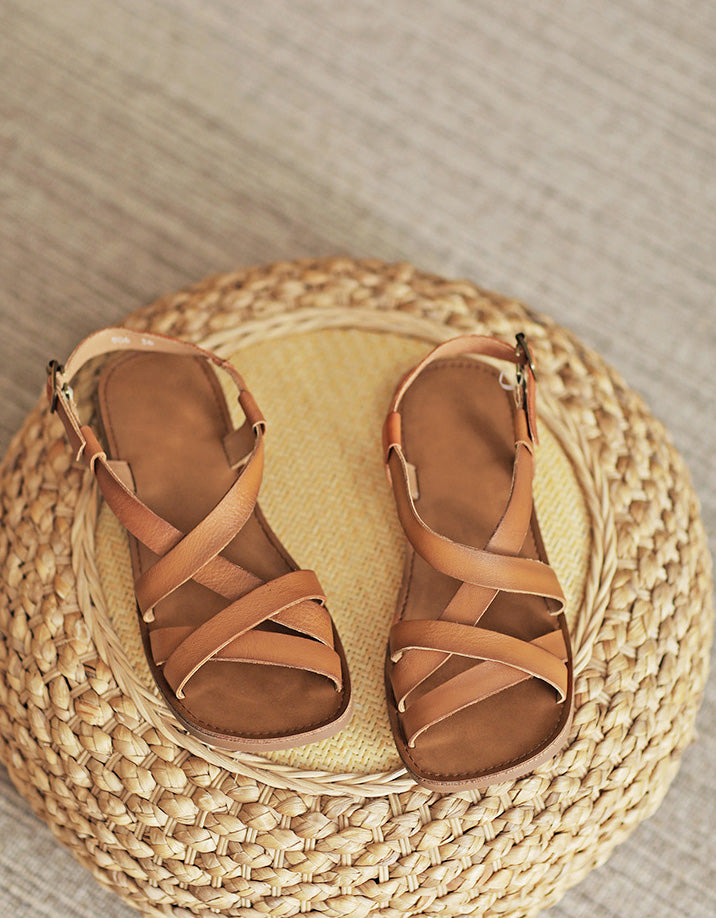 Ondersteunende en veelzijdige orthopedische zomersandalen
