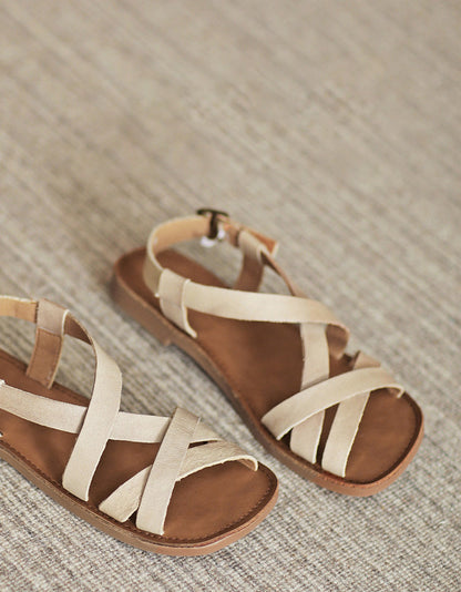 Ondersteunende en veelzijdige orthopedische zomersandalen