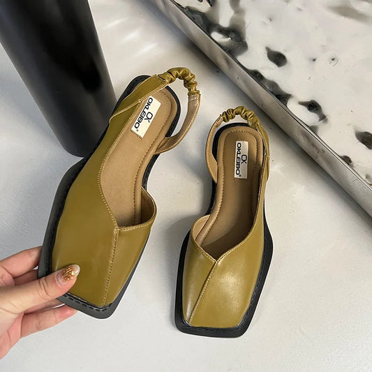Op maat gemaakte en comfortabele orthopedische zomersandalen