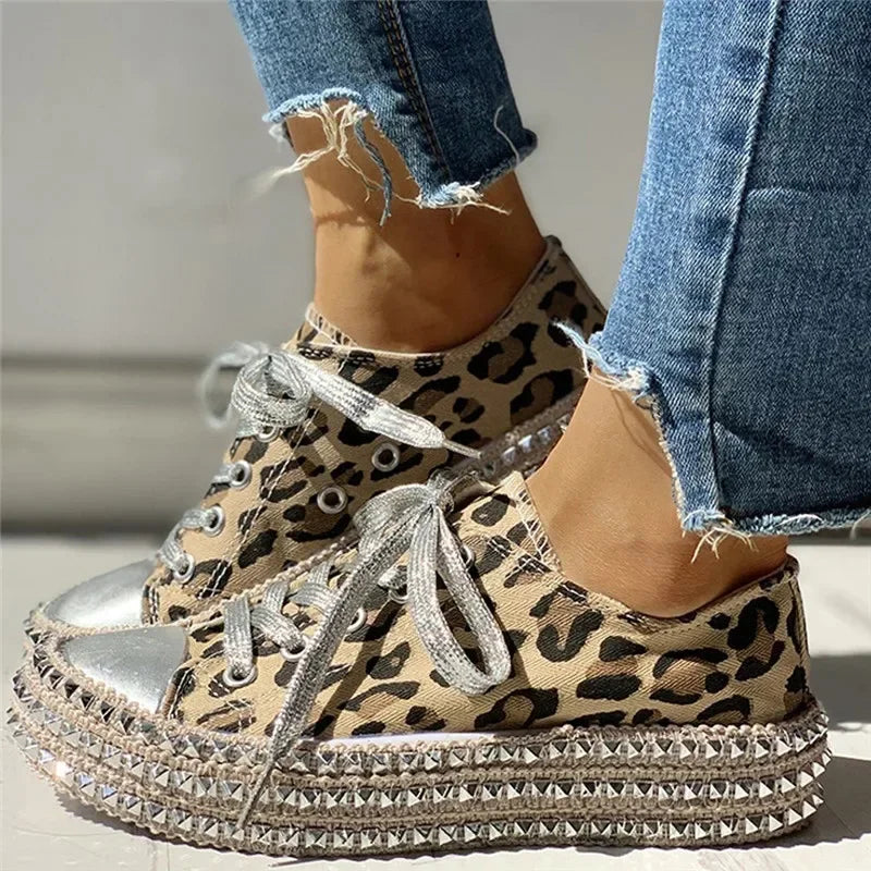 Veelzijdige en ondersteunende orthopedische schoenen