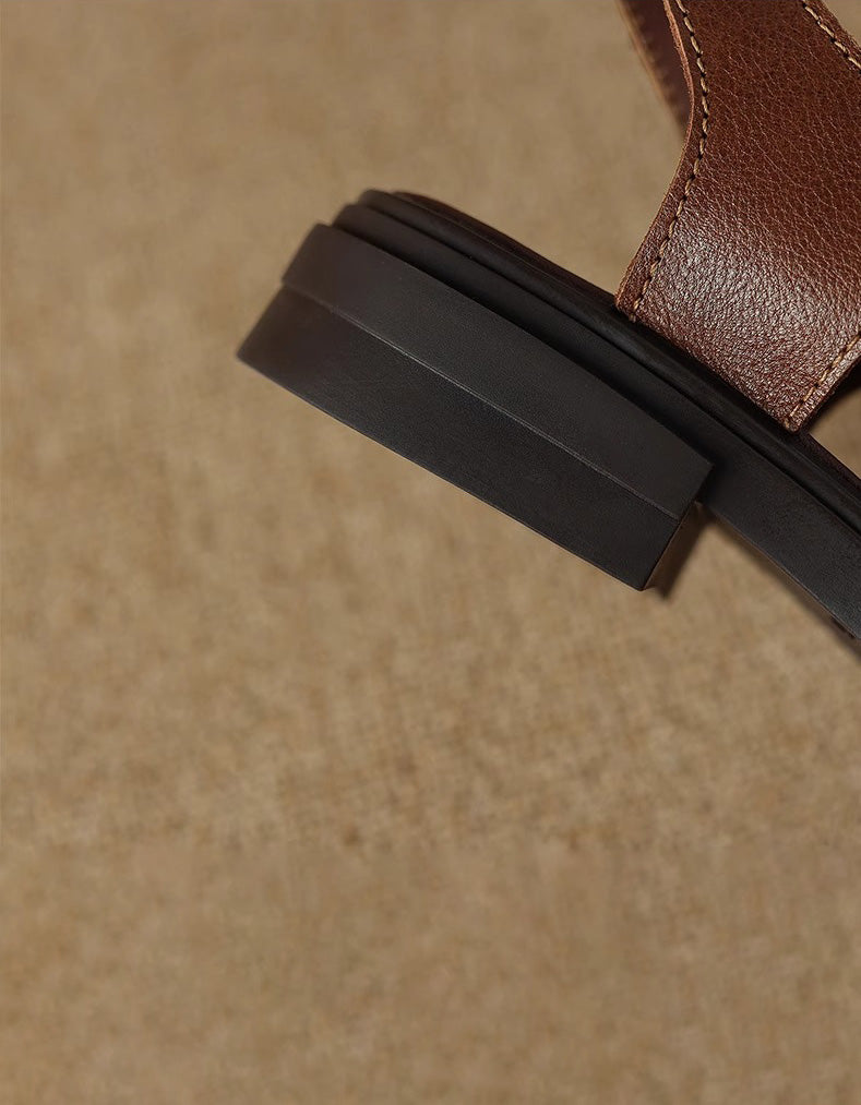 Op maat gemaakte en comfortabele orthopedische zomersandalen