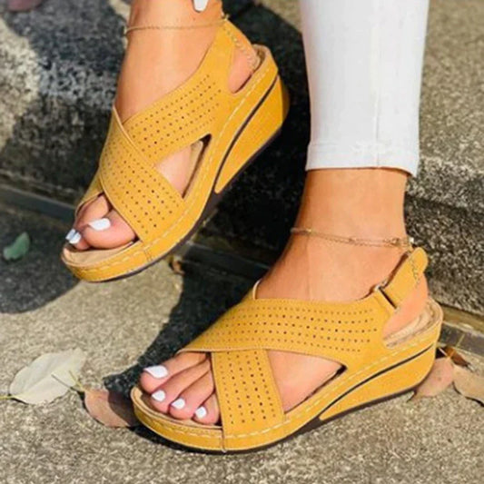 Stijlvolle en ondersteunende orthopedische zomersandalen