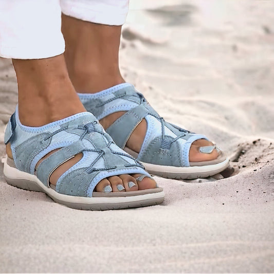 Elegante en gedetailleerde ondersteunende zomersandalen