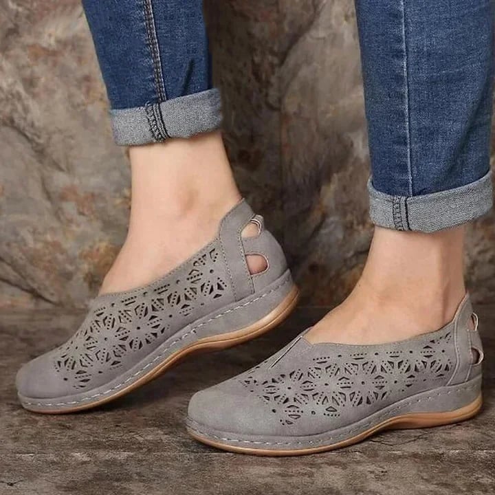 Ondersteunende stijlvolle orthopedische zomersandalen