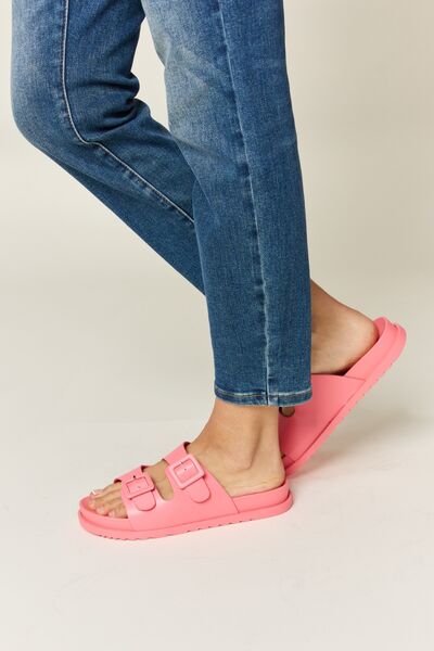 Hoogwaardige orthopedische zomersandalen