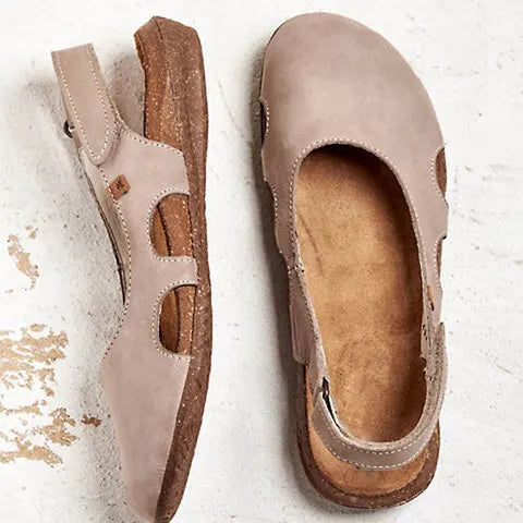 Modieuze ondersteunende orthopedische zomersandalen