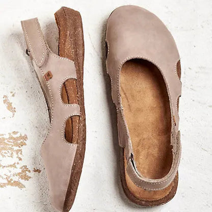 Modieuze ondersteunende orthopedische zomersandalen
