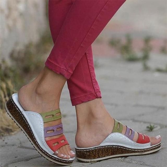 Ondersteunende en stijlvolle orthopedische zomersandalen