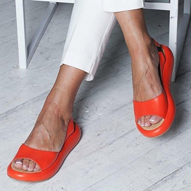 Modieuze en ondersteunende orthopedische sandalen