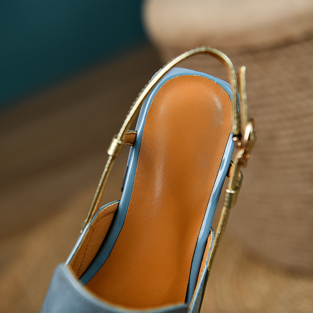 Elegante en gedetailleerde ondersteunende zomersandalen