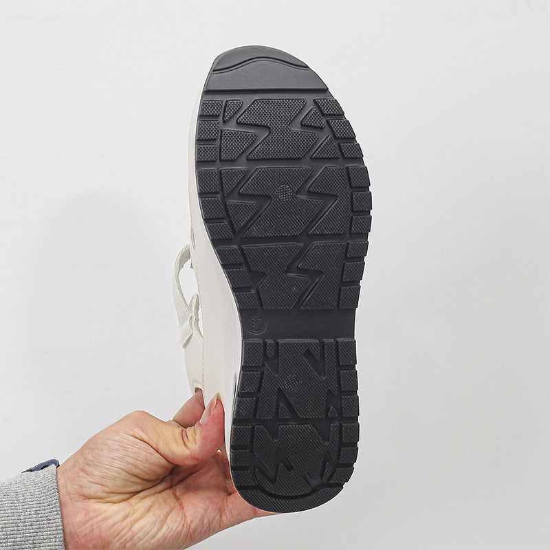 Trendy en ondersteunende orthopedische zomersandalen