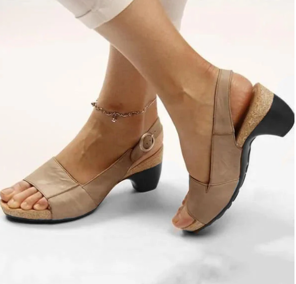 Gepolijste en ademende orthopedische schoenen