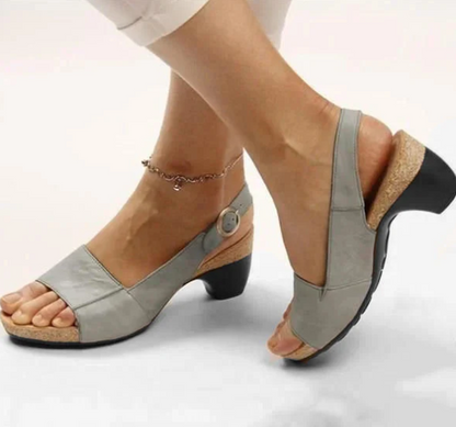 Gepolijste en ademende orthopedische schoenen